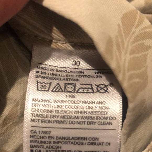 OLD NAVY FLORAL PRINT CHINOS - Picture 4 of 8